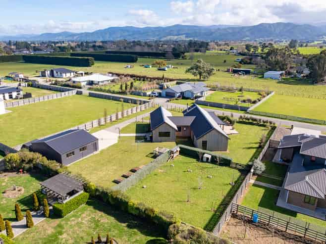1 Remutaka Lane, Carterton