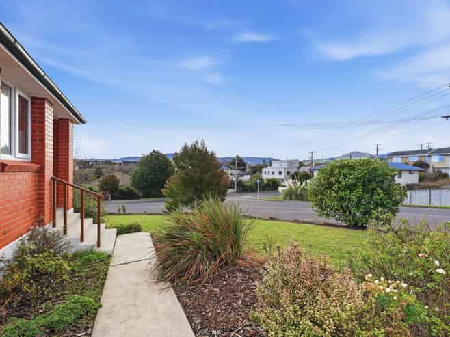 4 Eastbank Street, Waverley
