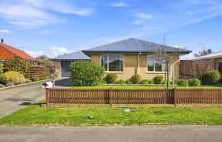 6 Seadown Crescent, Amberley