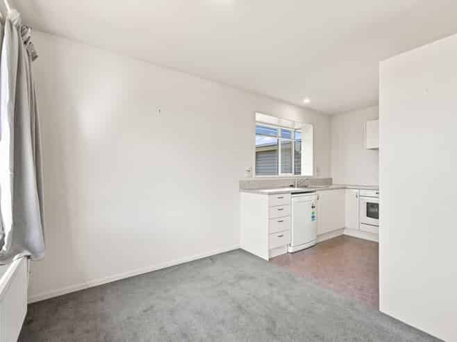 6 Seadown Crescent, Amberley