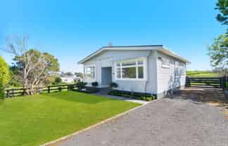 11 Beach Road, Glenbrook
