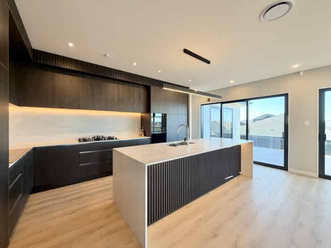 6 Lambert Road, Milldale