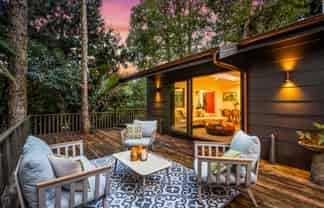 203 Scenic Drive, Titirangi