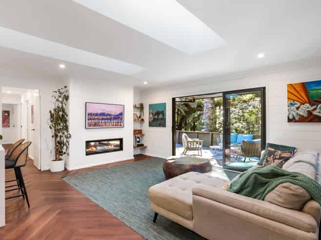 203 Scenic Drive, Titirangi