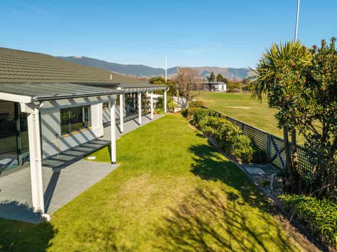 3 Golf Haven Way, Annesbrook