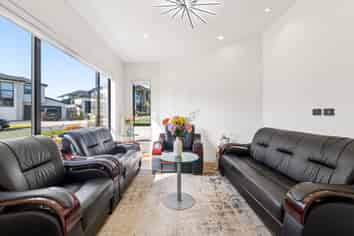 17  Tullymore Drive, Flat Bush