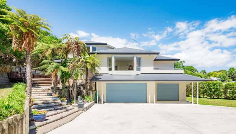206 Matai Rd, Raumati Beach