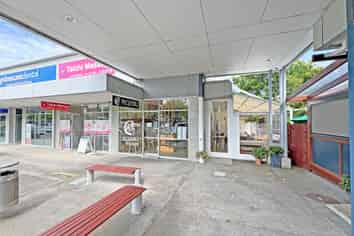 RESTAURANT UNIT FOR LEASE

