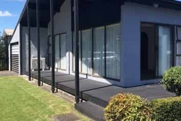 196 Fifteenth Avenue, Avenues