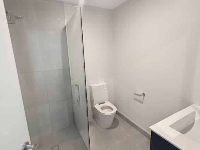 4/325 Lincoln Road, Addington