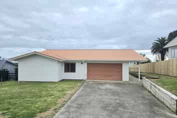 72 Town Point Road, Maketu