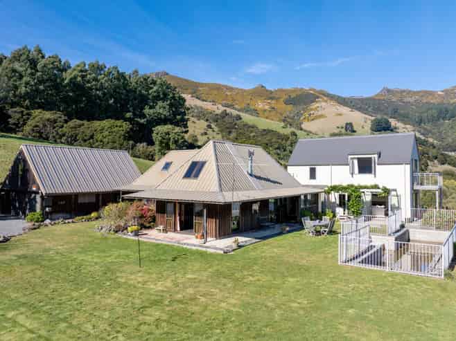 82 Purple Peak Road, Akaroa