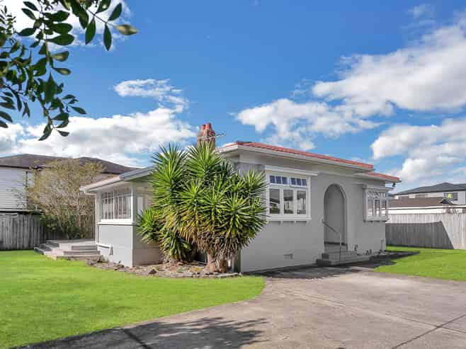64 Huia Road, Papatoetoe