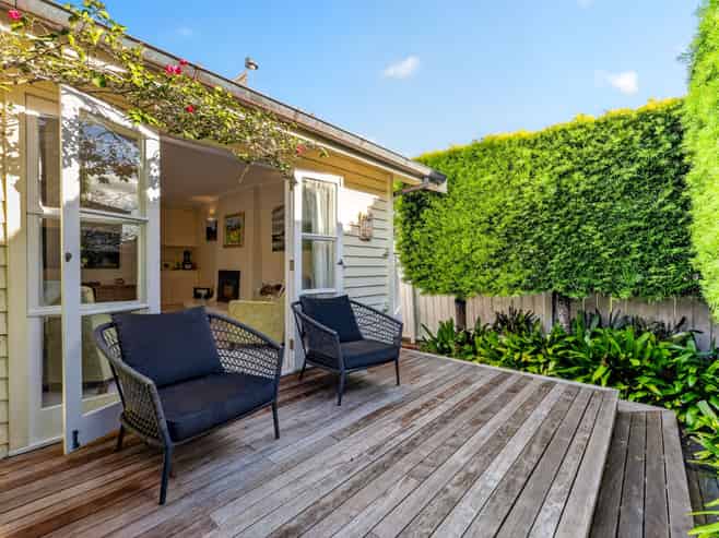 13 Cameron Street, Takapuna