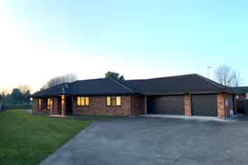 8 Northfeild Rise, FEILDING