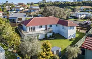 77 West Harbour Drive, West Harbour