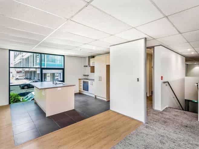 Bright Mount Eden Office