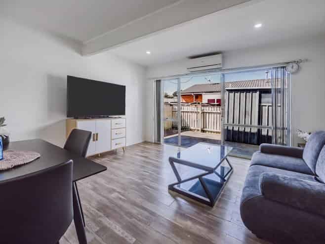 2/148 Penrose Road, Mount Wellington