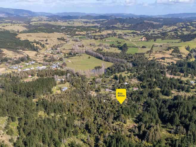 26 Mamari Road, Broadwood