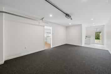 1/5 Tawa Terrace , Tawa