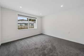 1/5 Tawa Terrace , Tawa