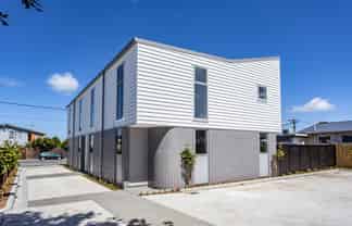 3/113 Huxley Street, Sydenham