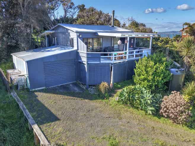 6569 Pouto Road, Pouto