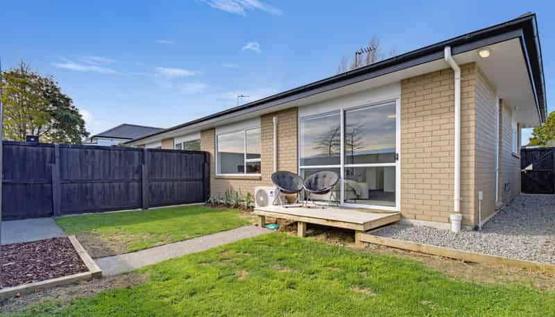 2/422 Wilsons Road North, Waltham