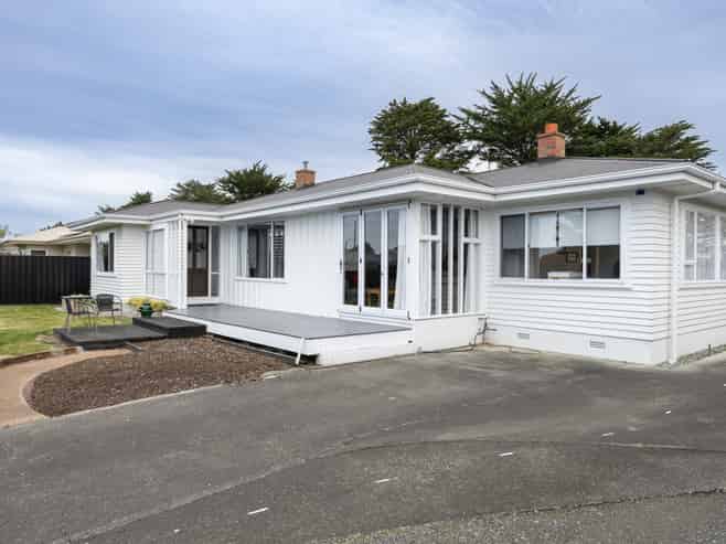 18 Alamein Crescent, Onekawa