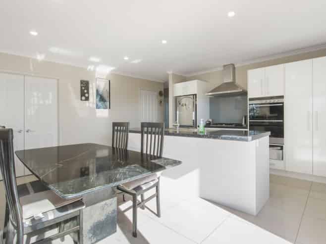 4 Preston Drive, Katikati
