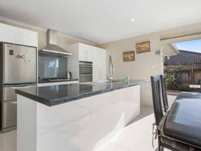 4 Preston Drive, Katikati