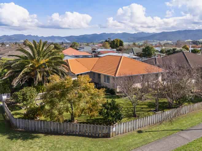 4 Preston Drive, Katikati