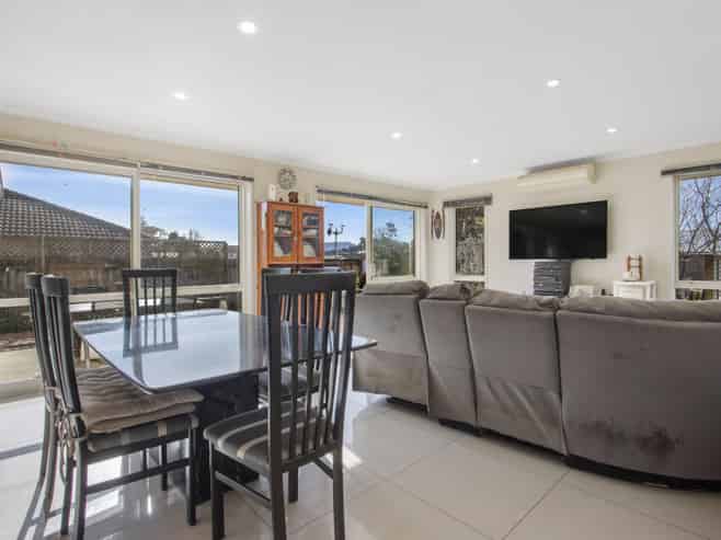 4 Preston Drive, Katikati