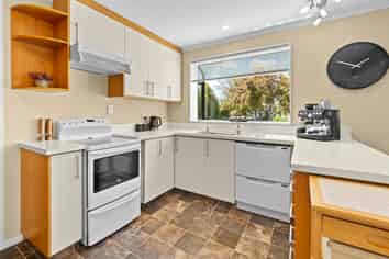 28 Murdochs Road, Newland