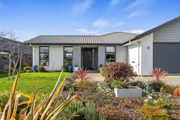 3 Piwakawaka Drive, Stoke