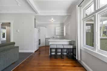 11 Lyndhurst Street, Takaro