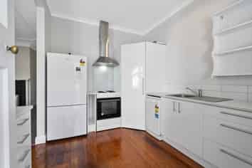11 Lyndhurst Street, Takaro