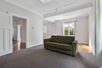 11 Lyndhurst Street, Takaro