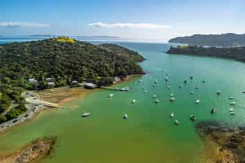 24 Beach Road, Mangonui