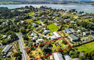 24 Beach Road, Mangonui