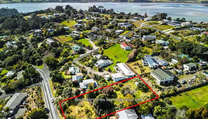 24 Beach Road, Mangonui