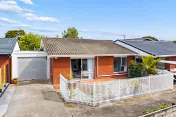 21B Moenui Avenue, Orewa
