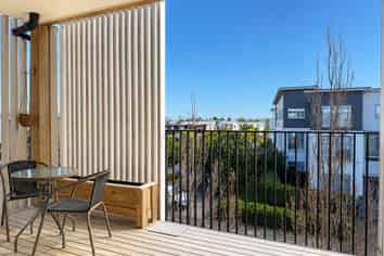 10/169 Hobsonville Point Road, Hobsonville