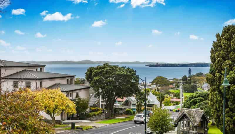 5 Cook Street, Howick