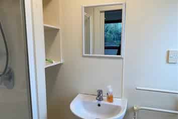 Room 2/5A Queen Street, Dunedin Central