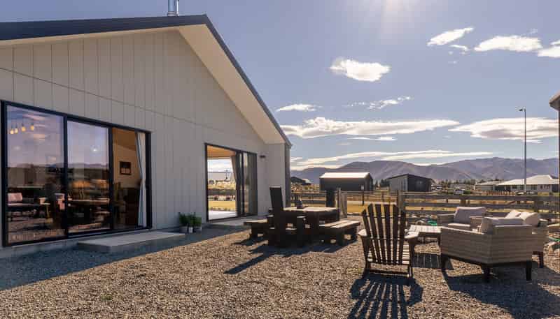 1 Tussock Crescent, Twizel