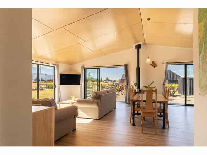 1 Tussock Crescent, Twizel