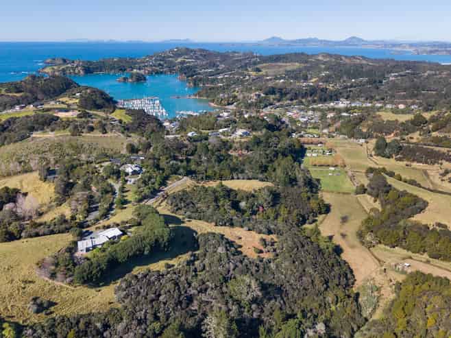 285 and 32 Matapouri Road, Tutukaka