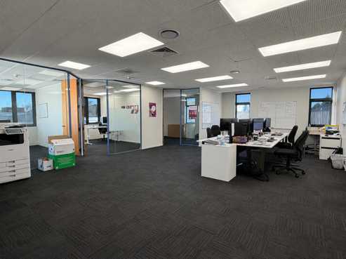 Outstanding office for lease