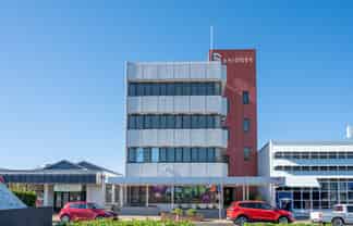 Outstanding office for lease